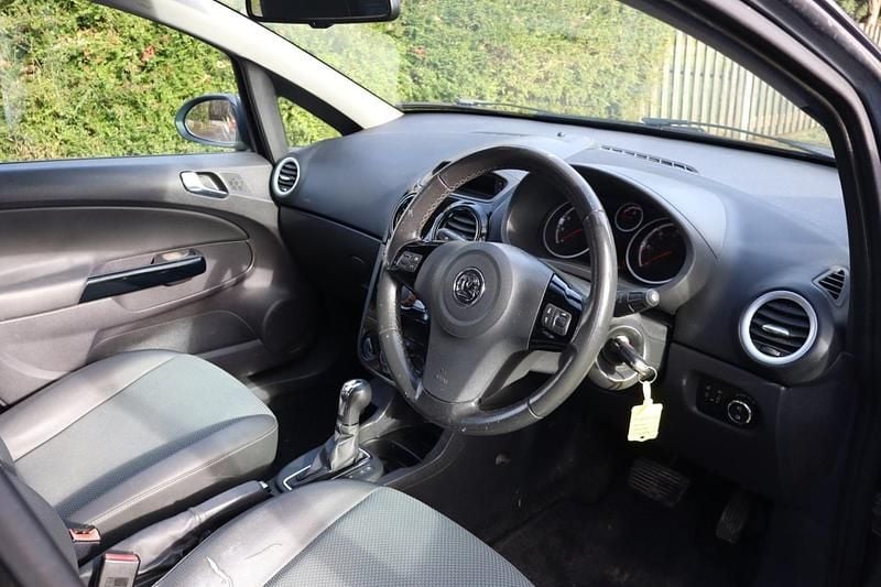 Used Vauxhall Corsa 100 HP (73 kW) 2010 Black Hatchback
