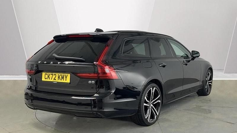 Used Volvo V90 Ultimate 2022 Black Estate