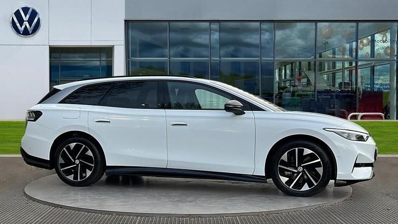 Used VW ID.7 Pro 210 kW (286 HP) 2025 Glacier white metallic Estate