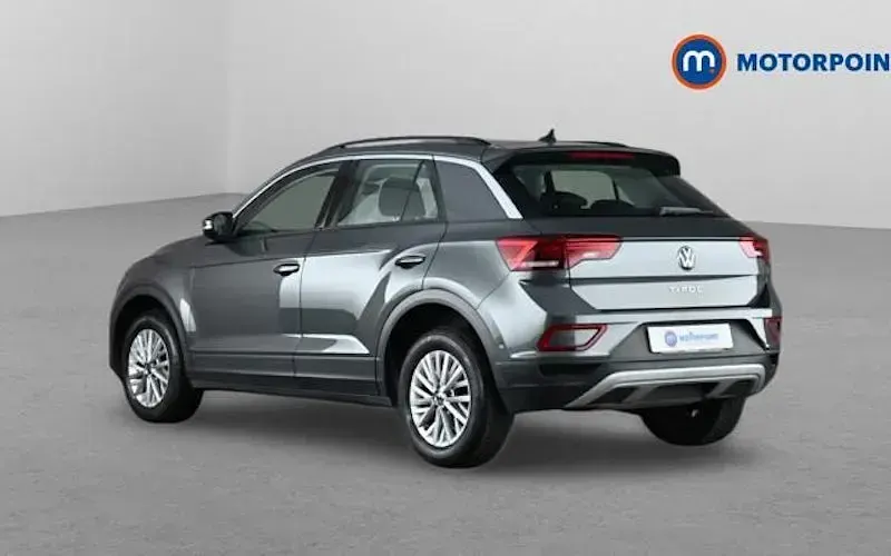 Used VW T-Roc Life 110 HP (80 kW) 2024 SUV