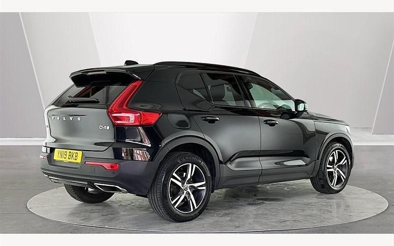 Used Volvo XC40 R-Design 190 HP (139 kW) 2020 SUV