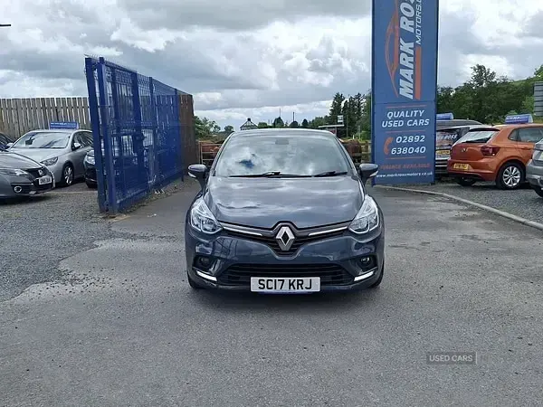 Used Renault Clio Dynamique 75 HP (55 kW) 2017 Grey Hatchback