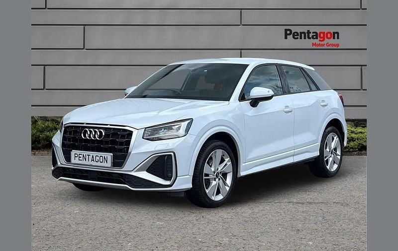 Used Audi Q2 S-Line 147 HP (108 kW) 2023 White SUV