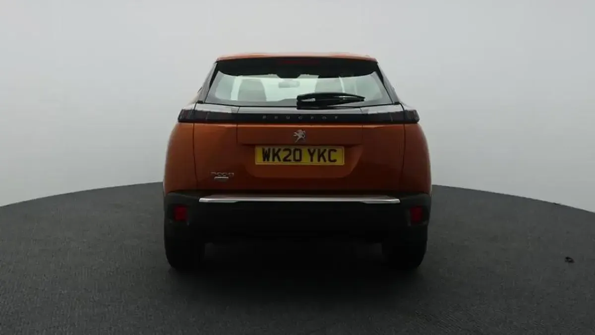 Used Peugeot 2008 Active 100 HP (73 kW) 2020 Orange SUV