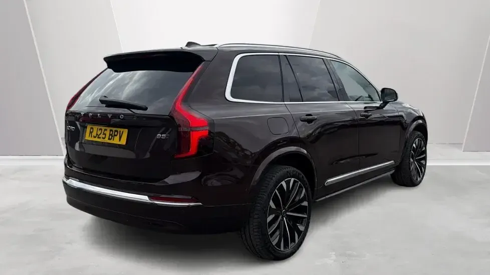 Used Volvo XC90 Ultra 455 HP (334 kW) 2025 Red SUV