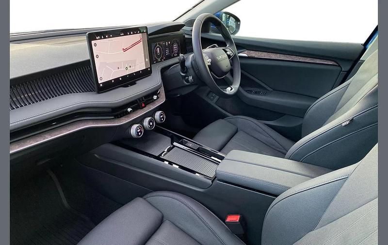 Used Skoda Superb 200 HP (147 kW) 2025 Blue Estate