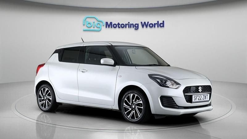 Used 2021 Suzuki Swift SZ-L Hatchback | £10,900 (Fair price) - Image 1/4
