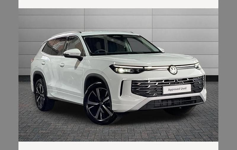 White Used 2025 VW Tayron Elegance SUV | £37,695 (Good price) - Image 1/3