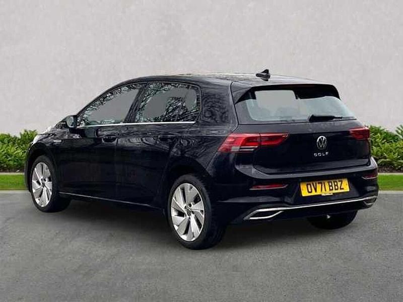 Used VW Golf VII Style 115 HP (84 kW) 2021 Black Hatchback