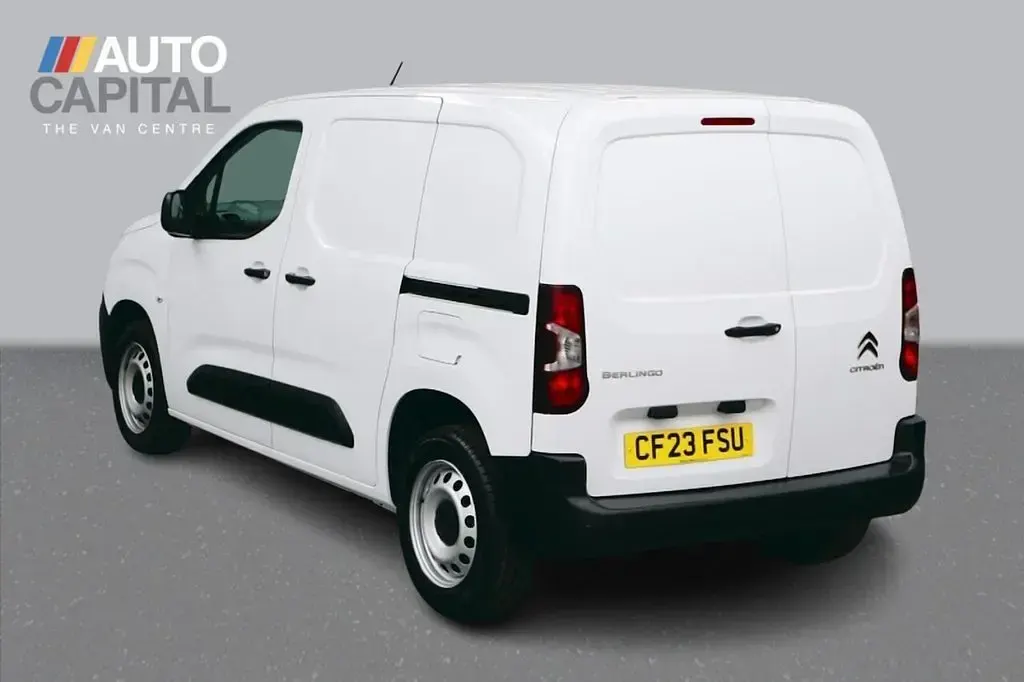 Used Citroën Berlingo 100 HP (73 kW) 2023 White MPV