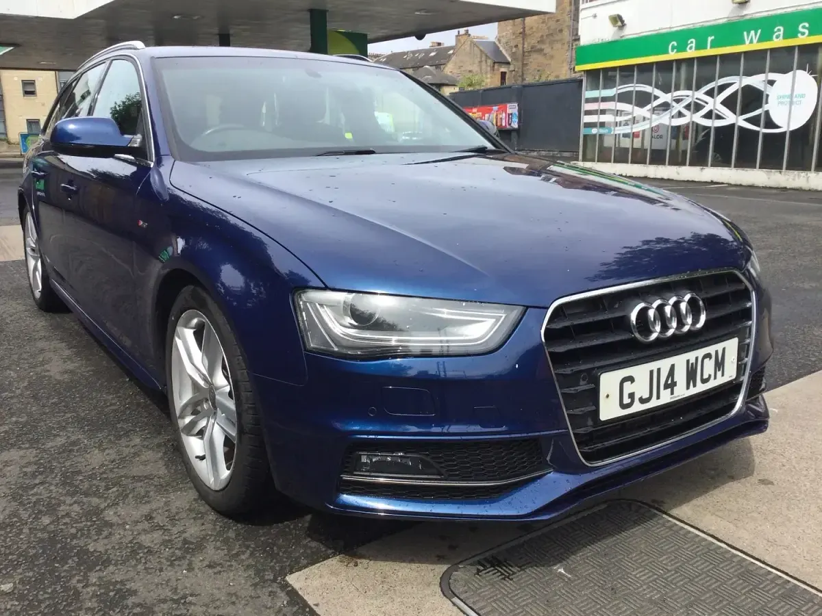 Used Audi A4 S-Line 2014 Blue Estate