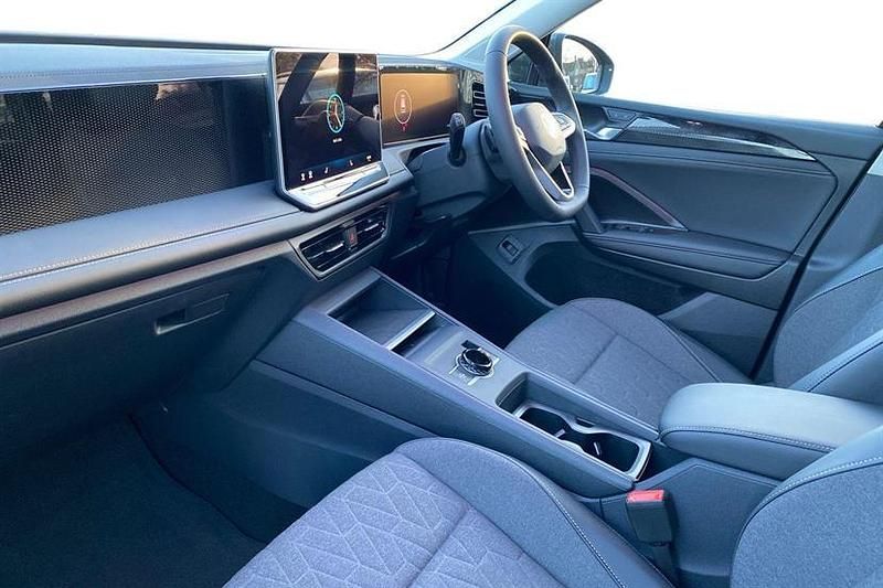 New VW Tiguan Match 130 HP (95 kW) 2026 Cipressinogreen metallic SUV