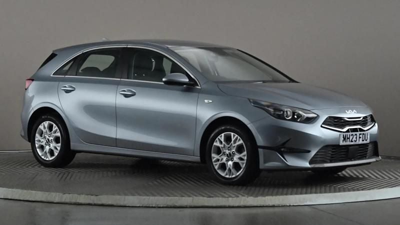 Silver Used 2023 Kia Ceed Hatchback | £14,498 (Good price) - Image 1/3