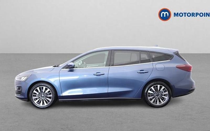 Second-hand Ford Focus Titanium X 155 CP (114 kW) 2023 Albastru Break