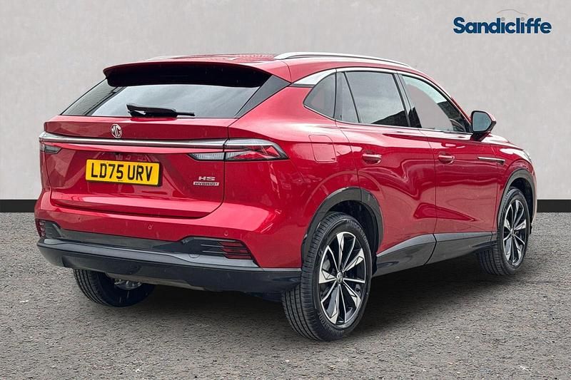 Used MG HS Trophy 224 HP (164 kW) 2024 Tri coat  dynamic red SUV