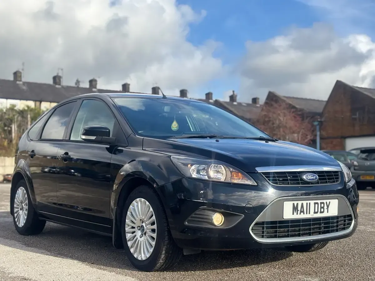 Used Ford Focus Titanium 2011 Black Hatchback