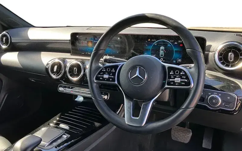Used Mercedes A180 Active 136 HP (100 kW) 2022 Blue Sedan