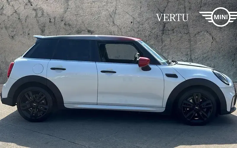 Usado Mini Cooper Sport 136 CV (100 kW) 2022 Blanco Utilitario