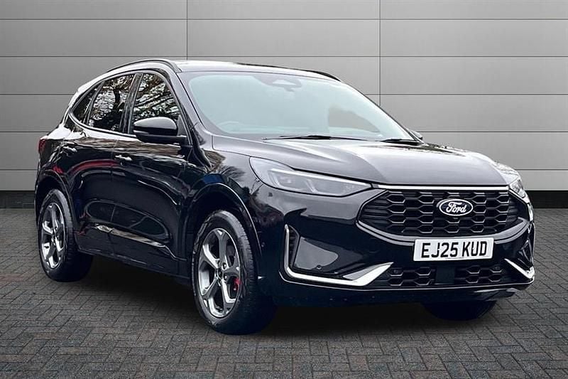 Agate black Used 2025 Ford Kuga ST-Line SUV | £27,350 (A bit pricey) - Image 1/3
