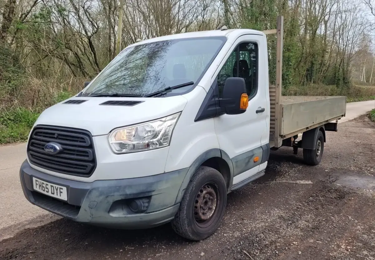 Begagnad Ford Transit 125 HK (91 kW) 2016 Vit Cab