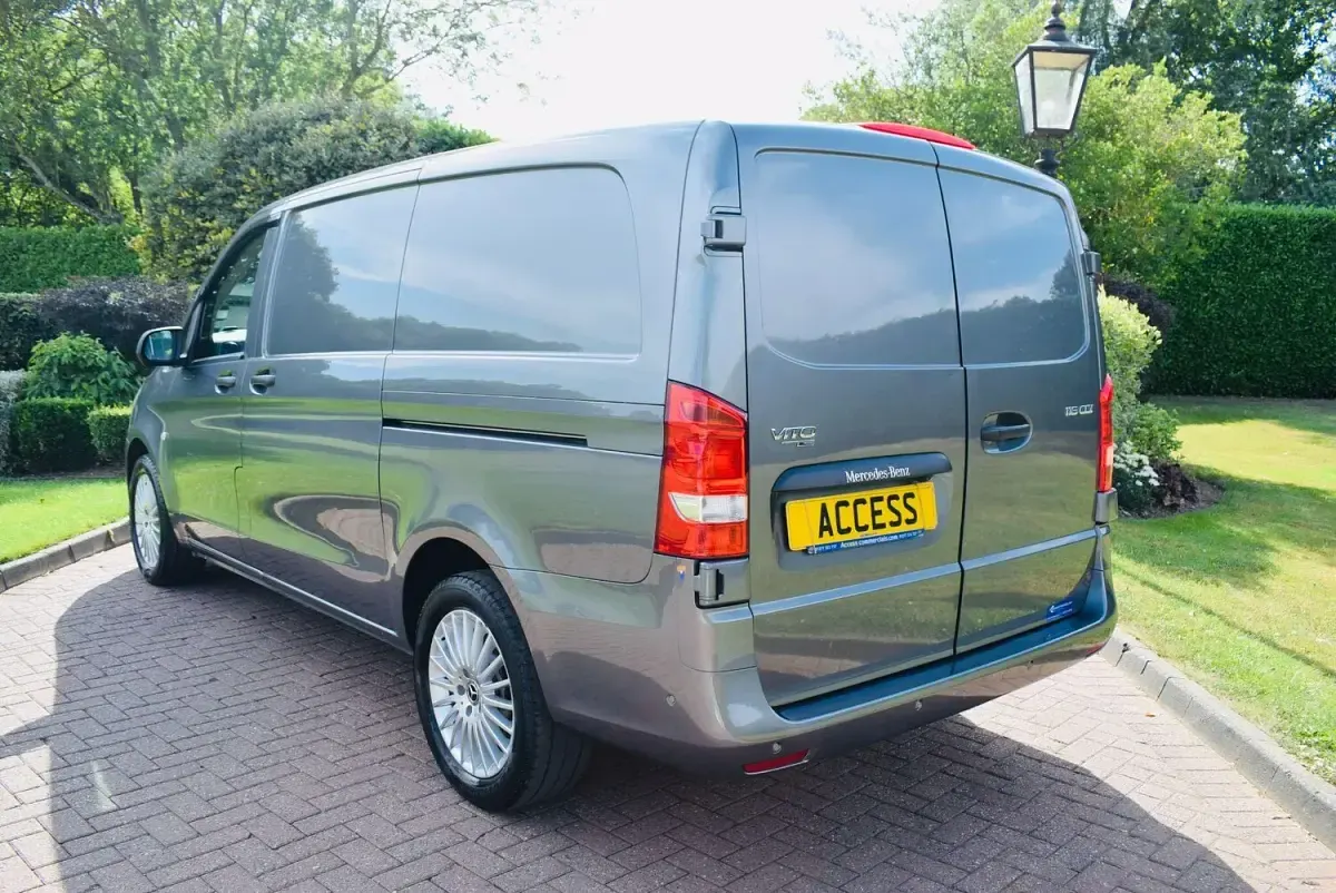 Used Mercedes Vito Premium 161 HP (118 kW) 2022 Grey Van