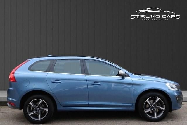 Used Volvo XC60 R-Design 190 HP (139 kW) 2016 Blue SUV