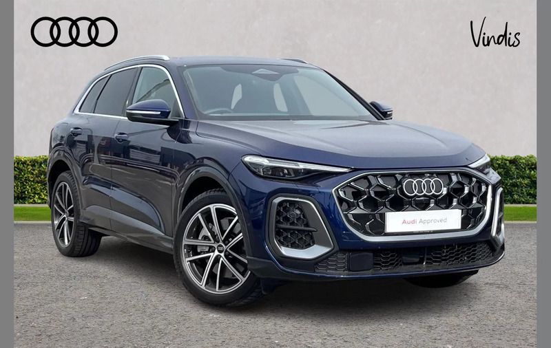 Blue New 2025 Audi Q5 Advanced SUV | £56,900 (Expensive) - Image 1/3