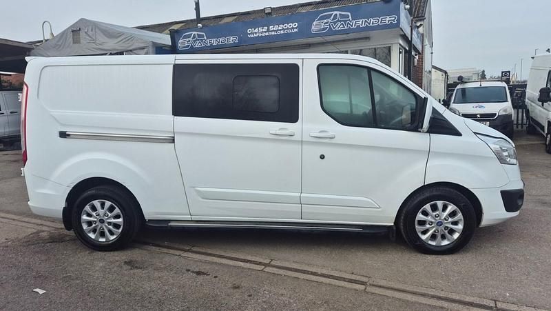 Used Ford Transit Custom Limited 130 HP (95 kW) 2017 White Van