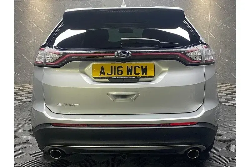 Begagnad Ford Edge Titanium 180 HK (132 kW) 2016 Silver SUV