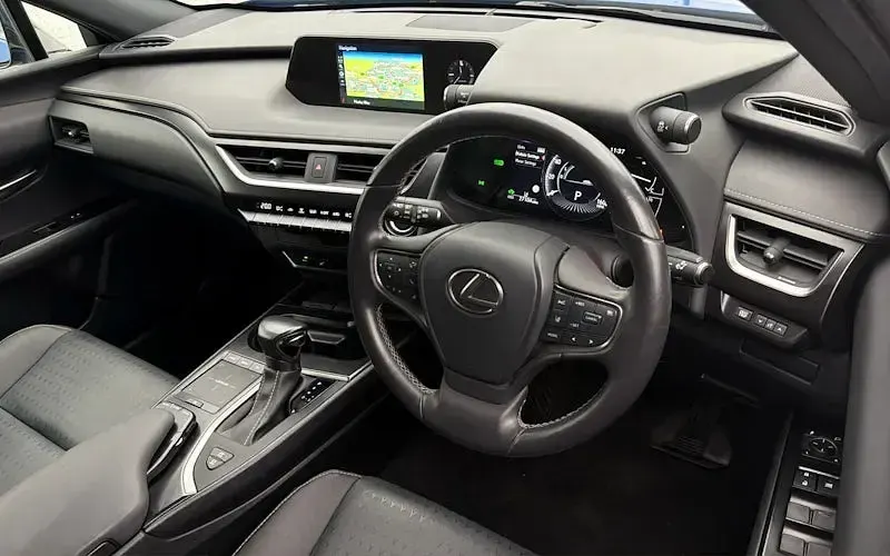 Used Lexus UX 184 HP (135 kW) 2022 SUV