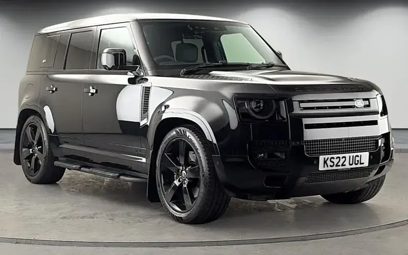 Usado Land Rover Defender 525 HP (386 kW) 2024 SUV