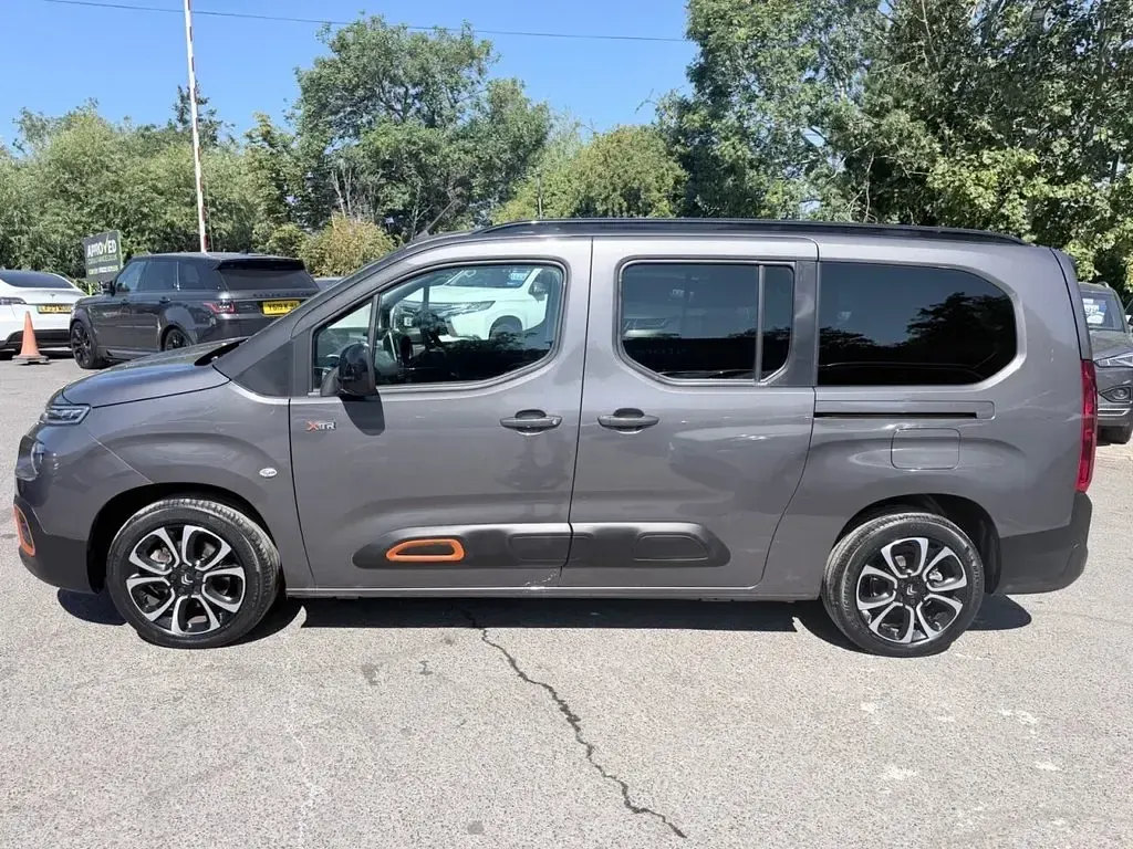 Used Citroën e-Berlingo XTR 100 kW (136 HP) 2024 Grey MPV