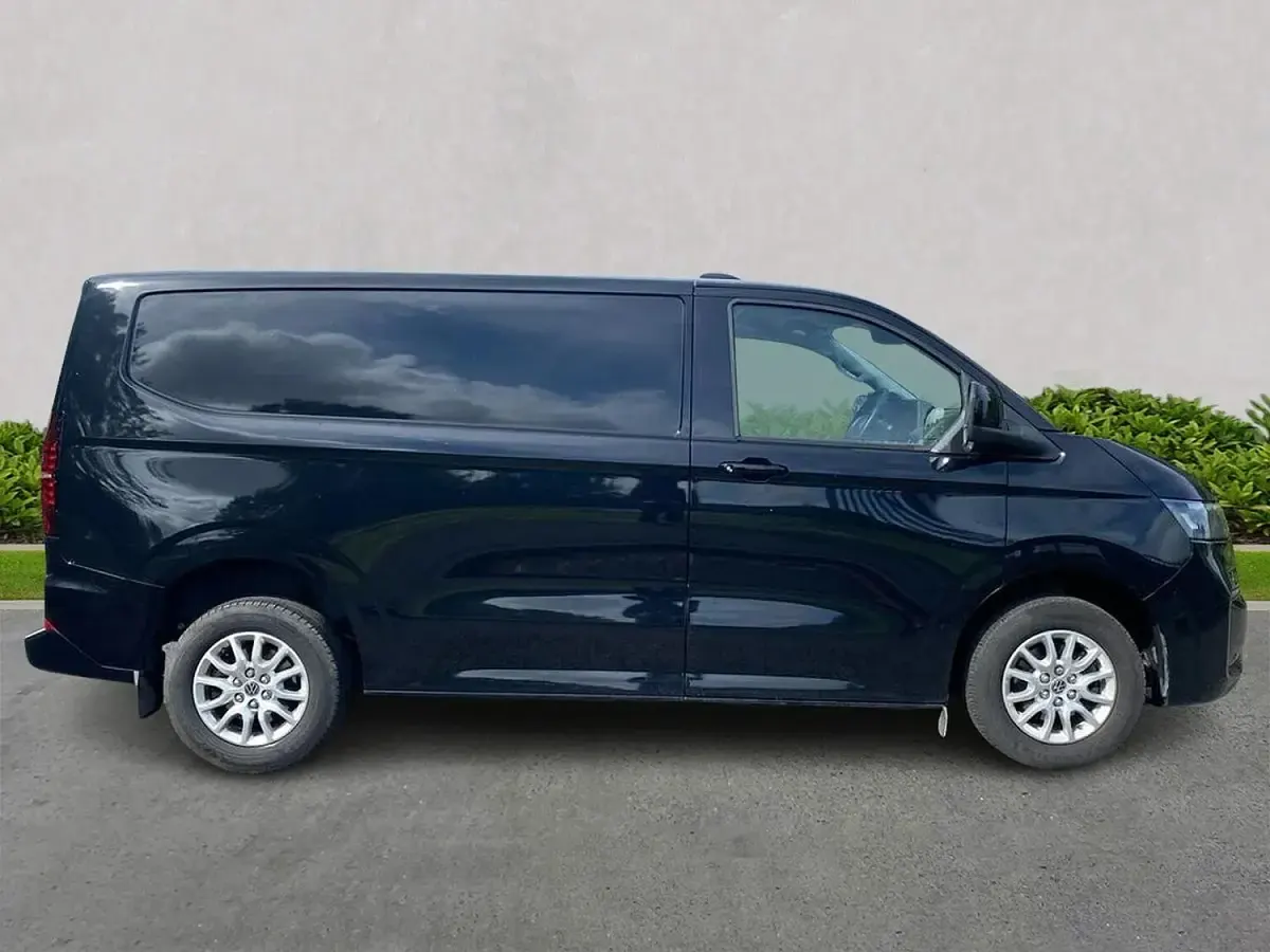 Used VW T7 Pro 170 HP (125 kW) 2025 Black Van