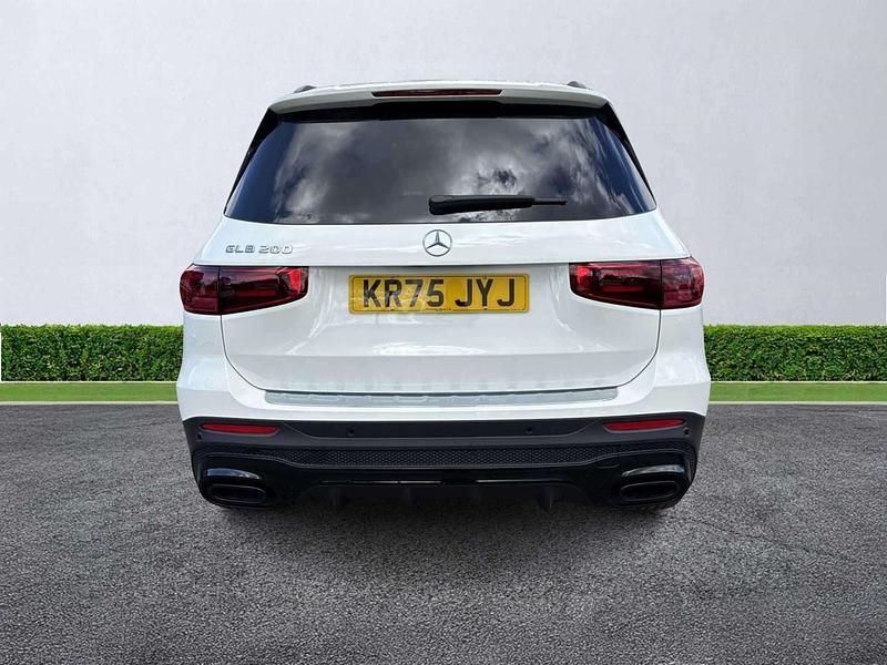 Used Mercedes GLB200 AMG Line Premium Plus 163 HP (119 kW) 2025 White SUV