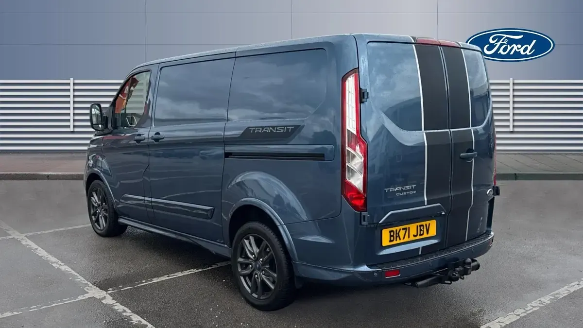 Used Ford Transit Custom Sport 185 HP (136 kW) 2021 Van