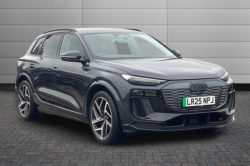 Manhattan grey Used 2025 Audi Q6 e-tron Advanced SUV | £55,450 (Super price) - Image 1/4