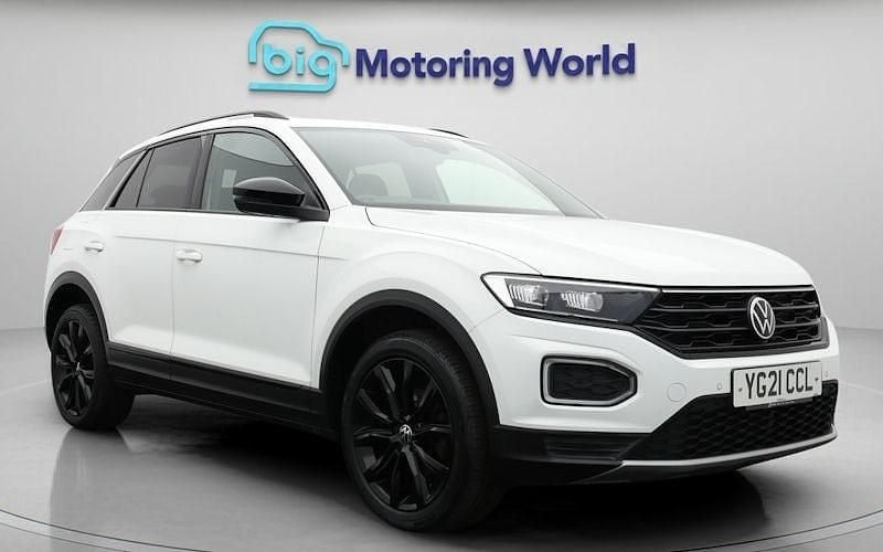 Used 2021 VW T-Roc Black Edition SUV | £16,400 (Fair price) - Image 1/4