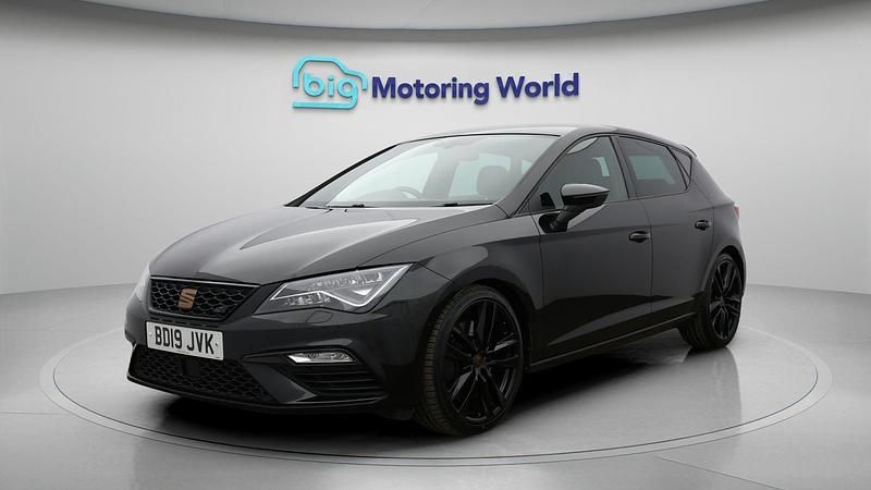 Used Seat Leon Cupra 290 290 HP (213 kW) 2019 Black Hatchback