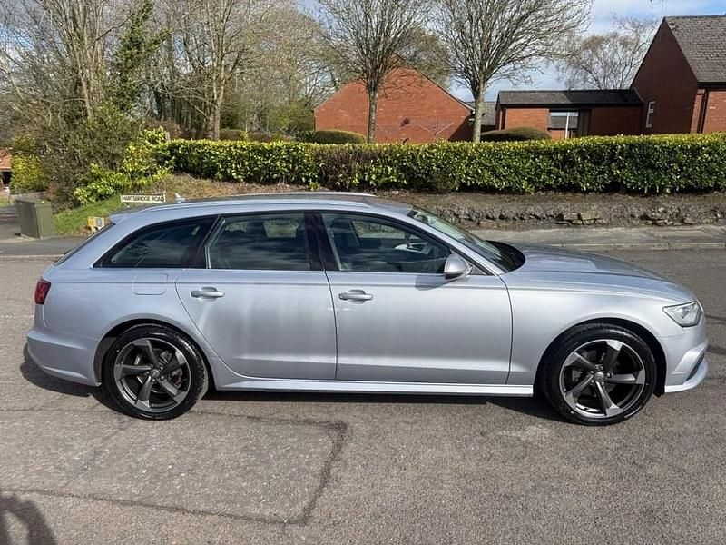Usado Audi A6 Design 190 HP (139 kW) 2016 Prateado Carrinha