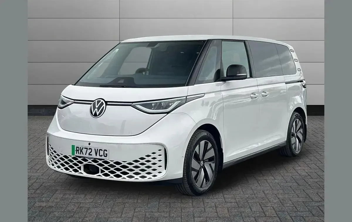 Used VW ID. Buzz Pro 147 kW (200 HP) 2022 White MPV