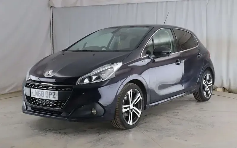 Usado Peugeot 208 GT-line 109 HP (80 kW) 2018 Azul Citadino
