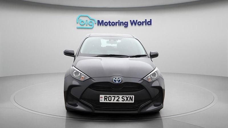 Used Toyota Yaris Hybrid 116 HP (85 kW) 2022 Black Hatchback