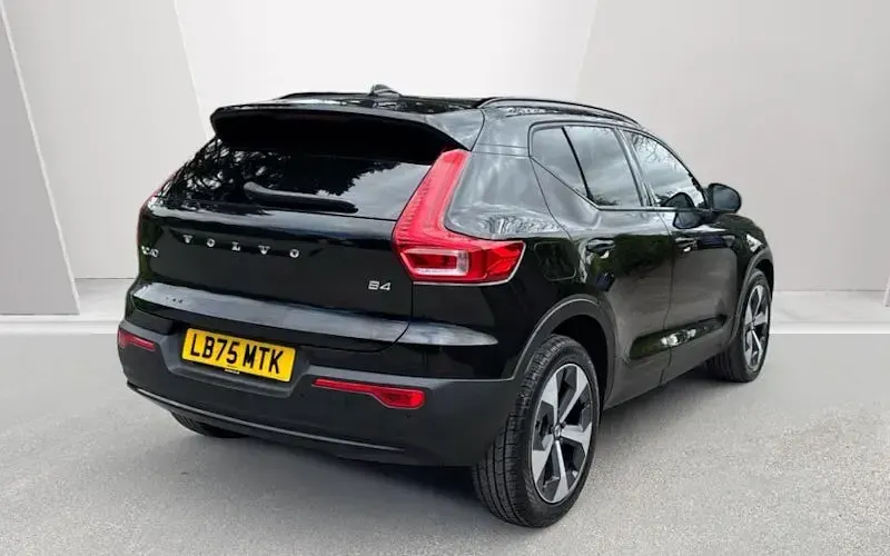 Used Volvo XC40 Plus 197 HP (144 kW) 2026 SUV