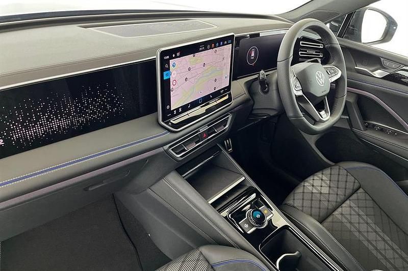 Used VW Tiguan R-line 150 HP (110 kW) 2025 Urano grey SUV