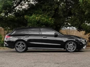 Used Mercedes CLA200 Executive 163 HP (119 kW) 2025 Black Estate