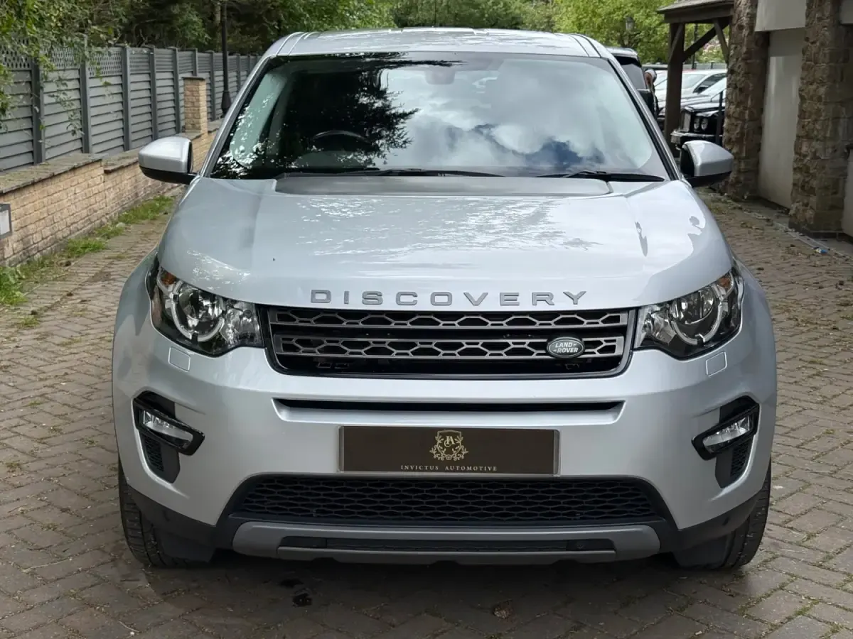 Second-hand Land Rover Discovery Sport SE 2018 Argintiu SUV