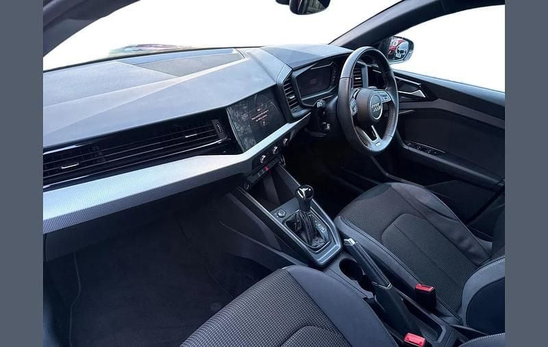 Used Audi A1 S-Line 94 HP (69 kW) 2024 Black Hatchback