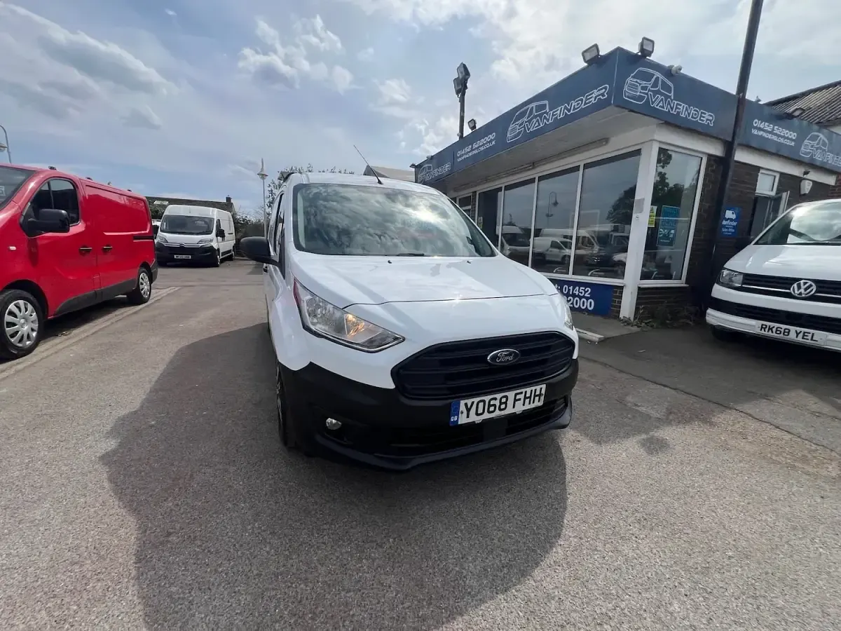 Used Ford Transit 100 HP (73 kW) 2018 White Van