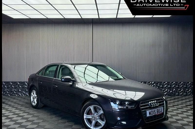 Begagnad Audi A4 163 HK (119 kW) 2015 Grå Sedan
