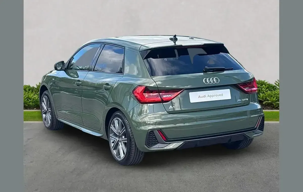 Used Audi A1 S-Line 94 HP (69 kW) 2026 Green SUV